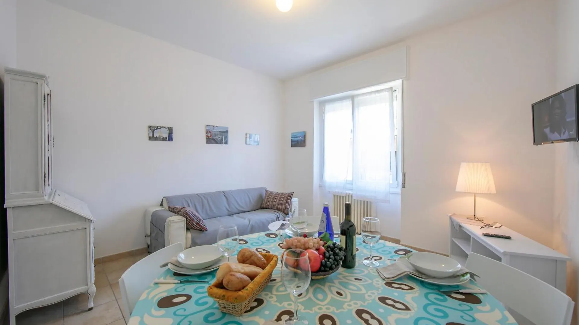 Casa Al Caprifoglio 600M From Beach - Happy Rentals Ispra 0*,  Italy