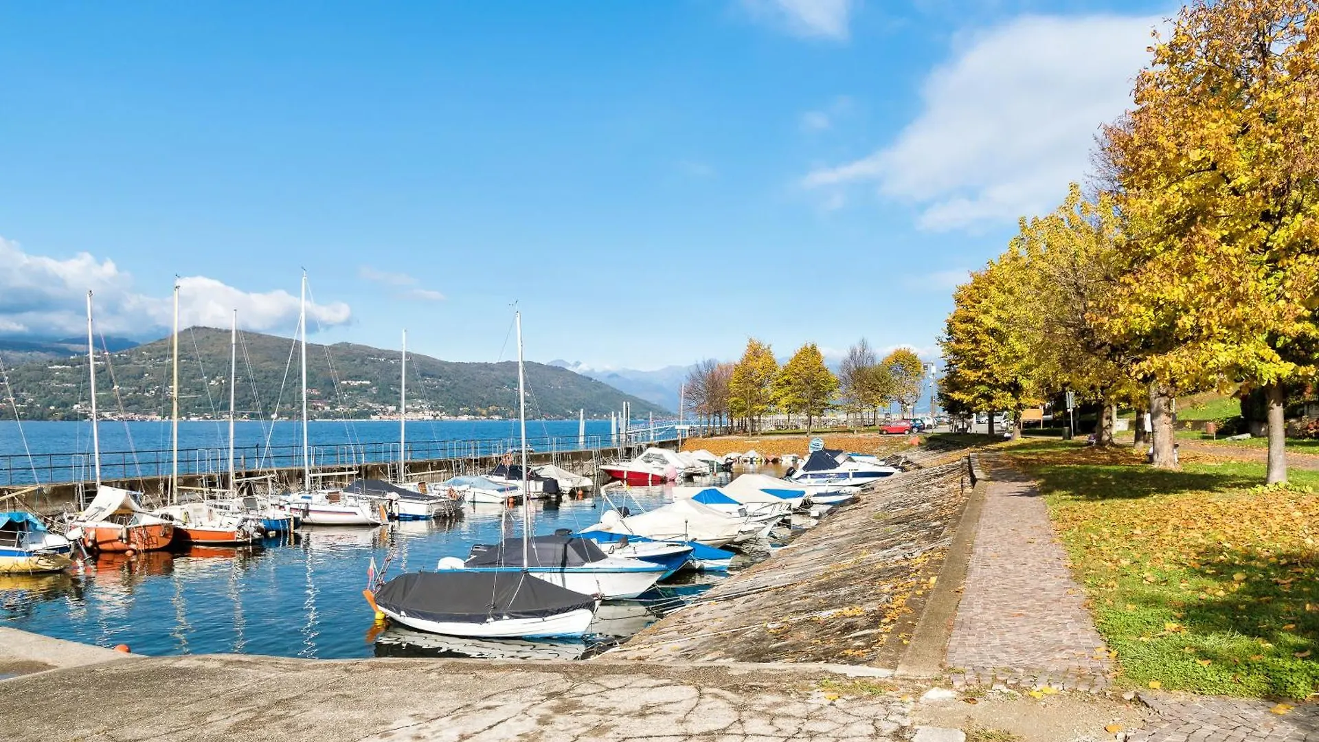 Casa Al Caprifoglio 600M From Beach - Happy Rentals Ispra 0*,